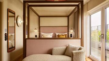 Deluxe kamer, balkon | Hypoallergeen beddengoed, individueel gedecoreerd