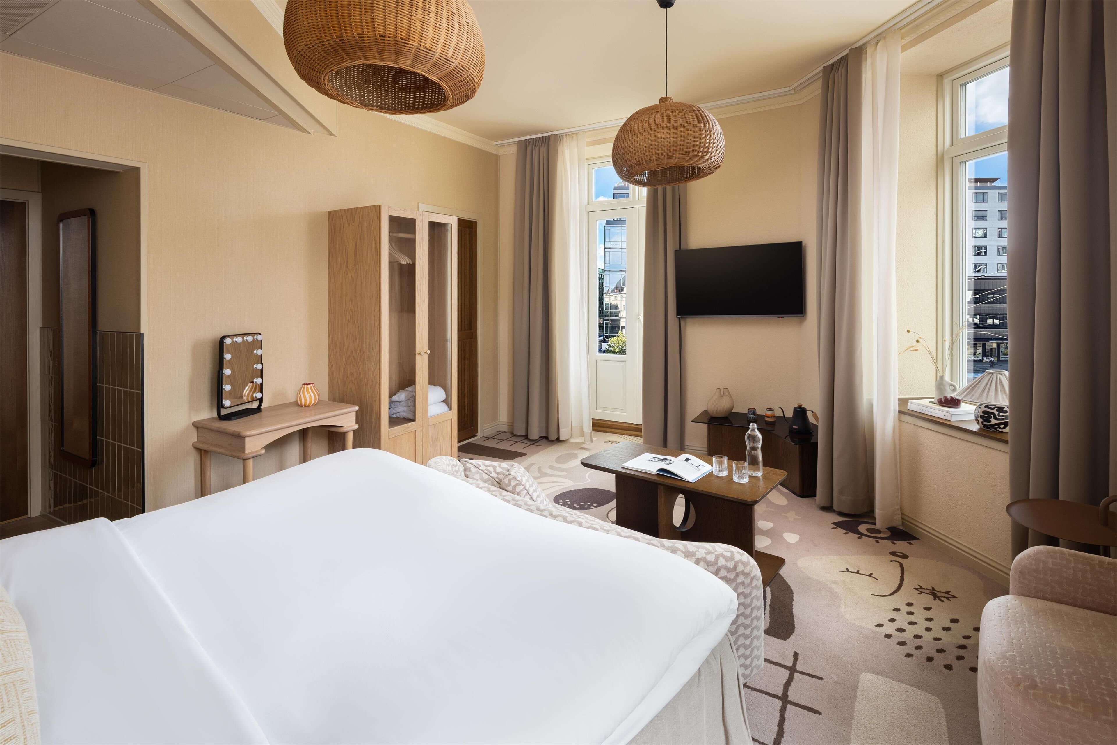 防过敏的被褥、特色装修、特色家居、办公桌