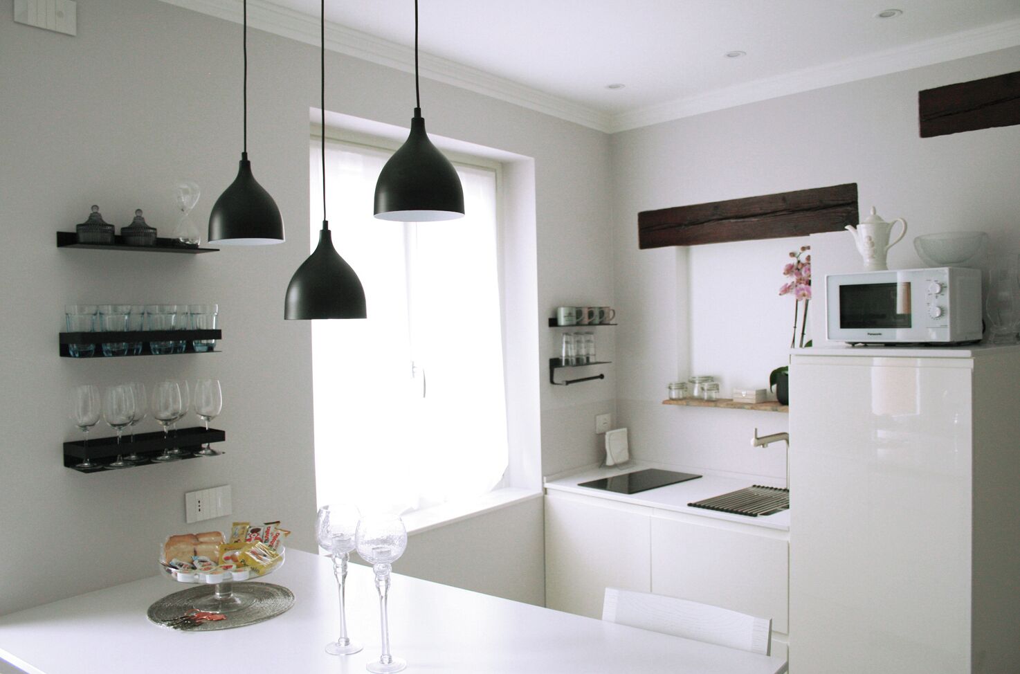 Refrigerador, microondas, parrilla de estufa y lavavajillas 