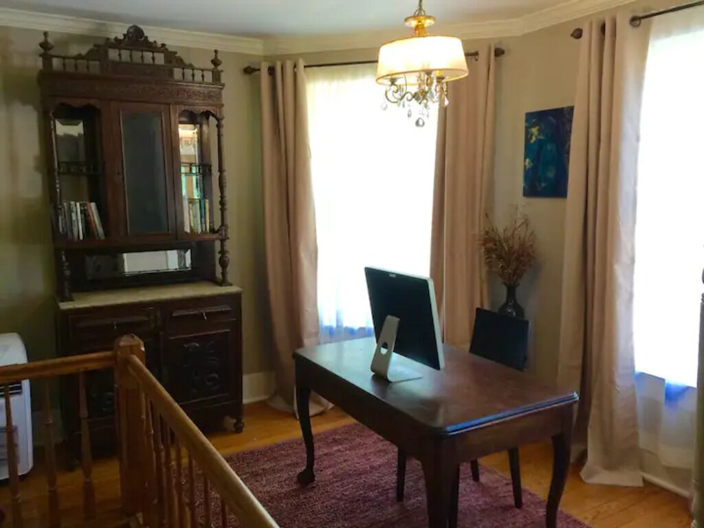 Luxury Zen Studio Apartment - King Jacuzzi