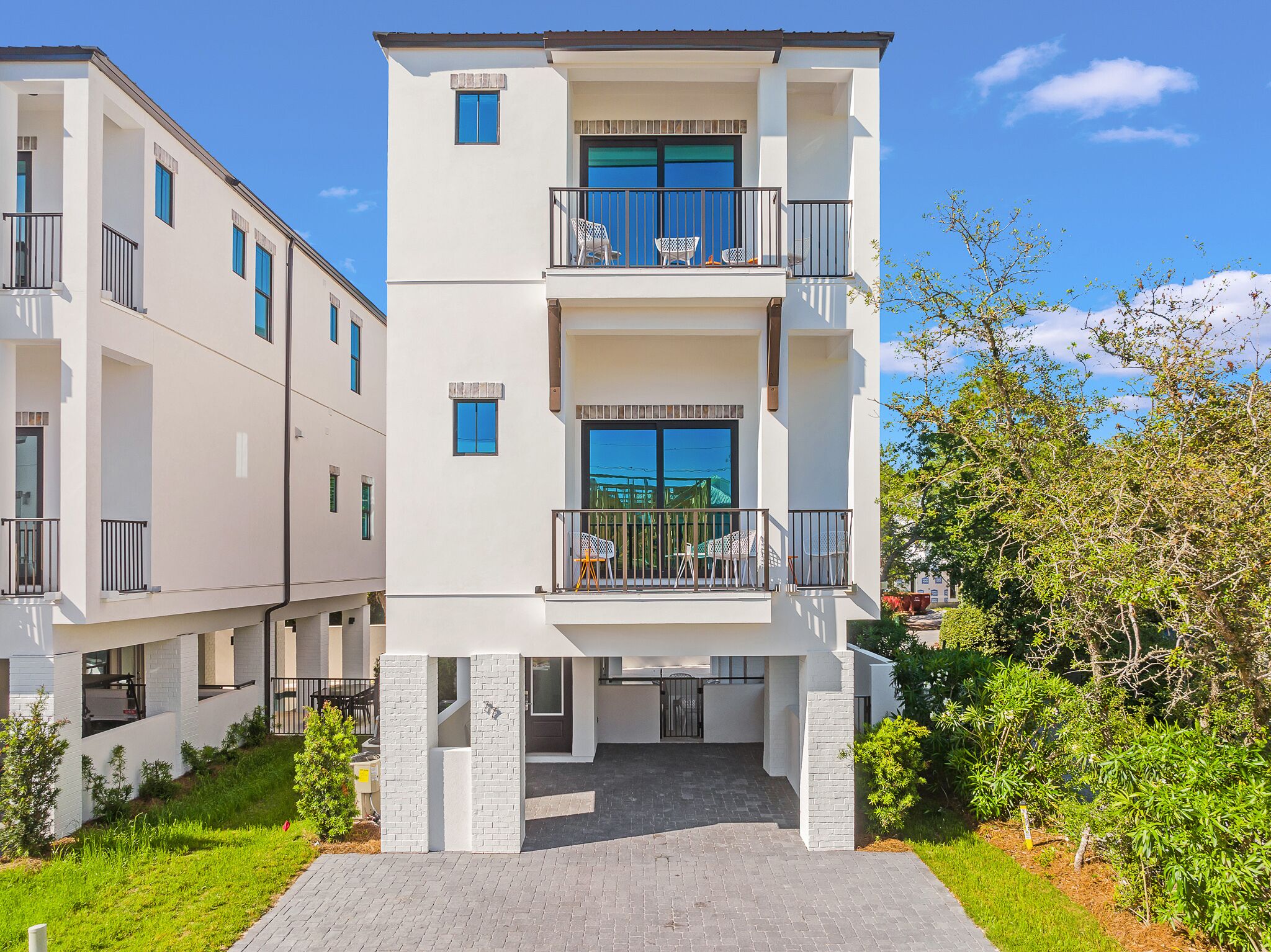 Seagrove home just steps to PRIVATE beach access with pool