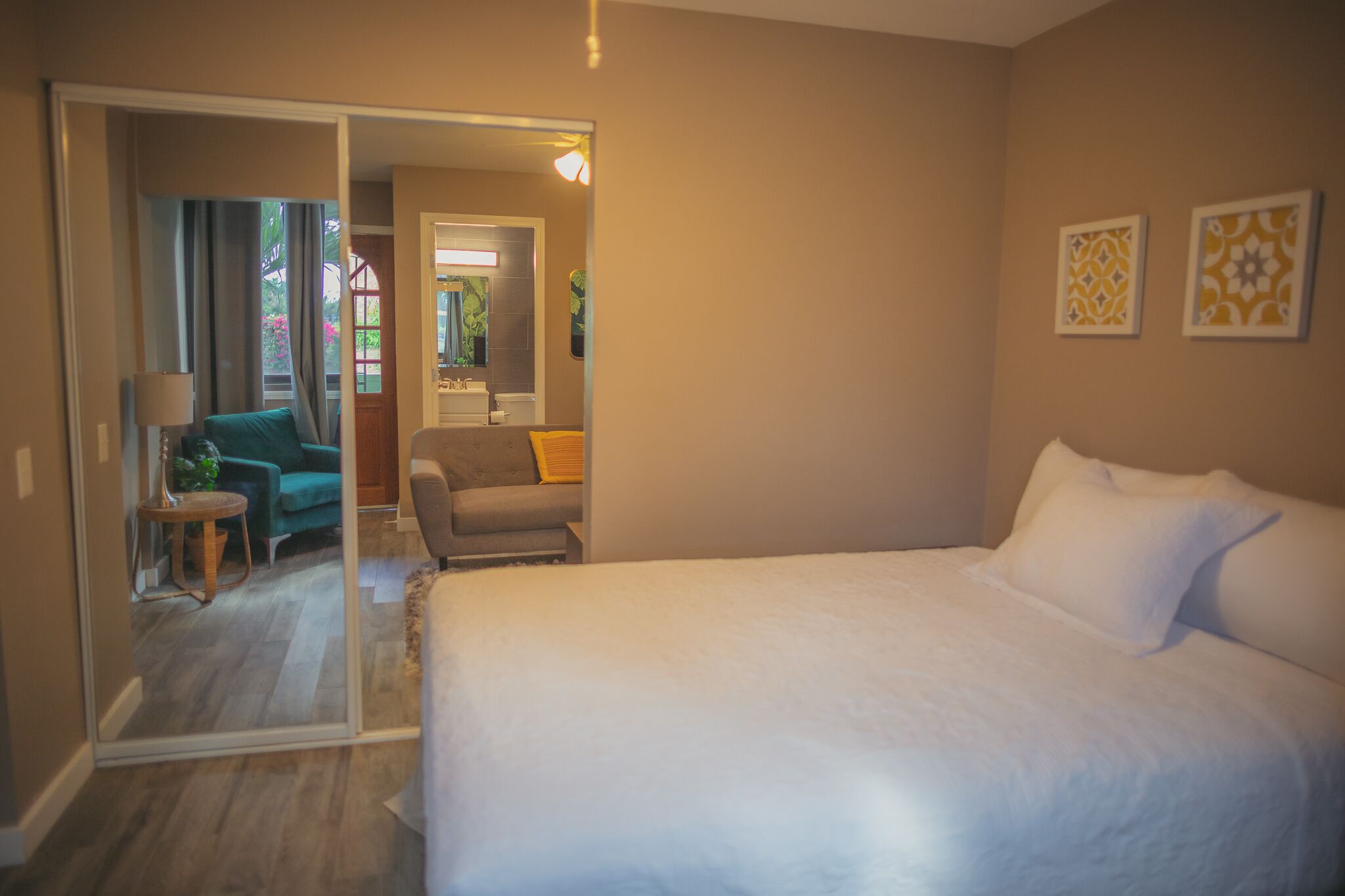 1 chambre, fer et planche à repasser, lit parapluie, Wi-Fi gratuit