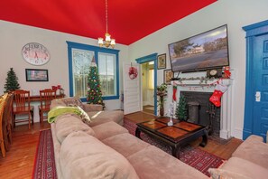 Smart TV, reproductor de DVD, libros