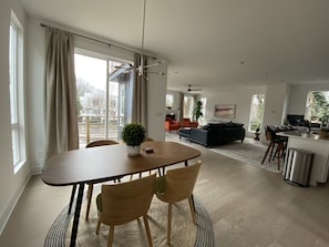 Interior - City Views, Walk to BOA Stadium & City (Charlotte)