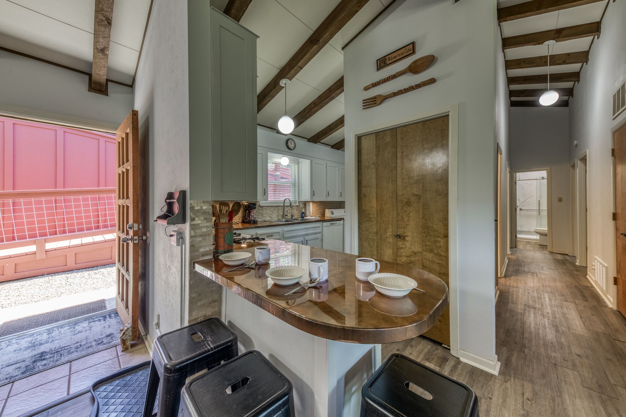 Nana and Papa's Mountain Retreat | Pet Friendly!