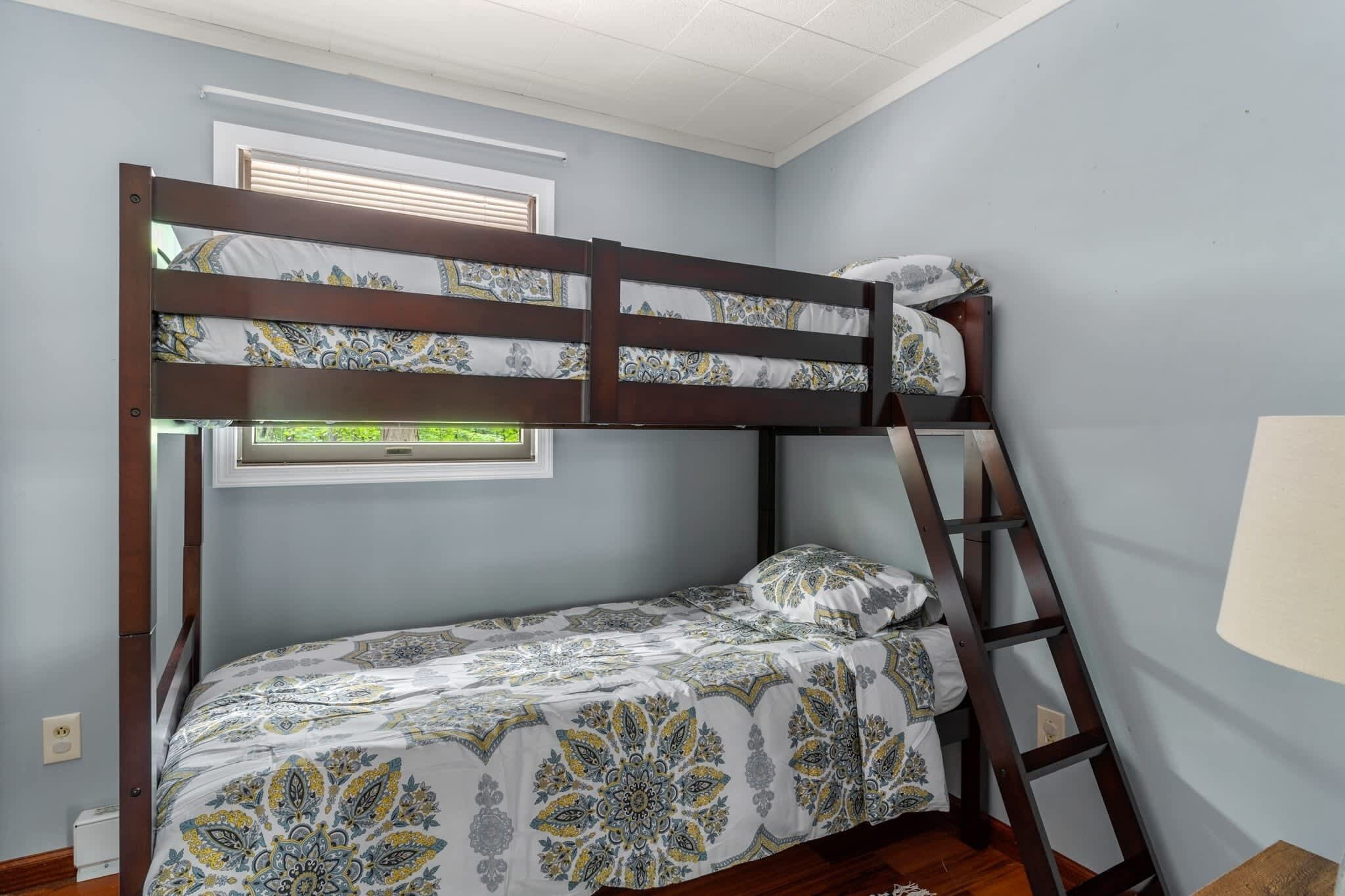 3 chambres, fer et planche à repasser, Wi-Fi, literie fournie