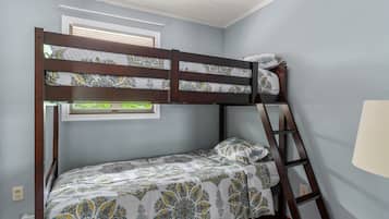 3 chambres, fer et planche à repasser, Wi-Fi, literie fournie