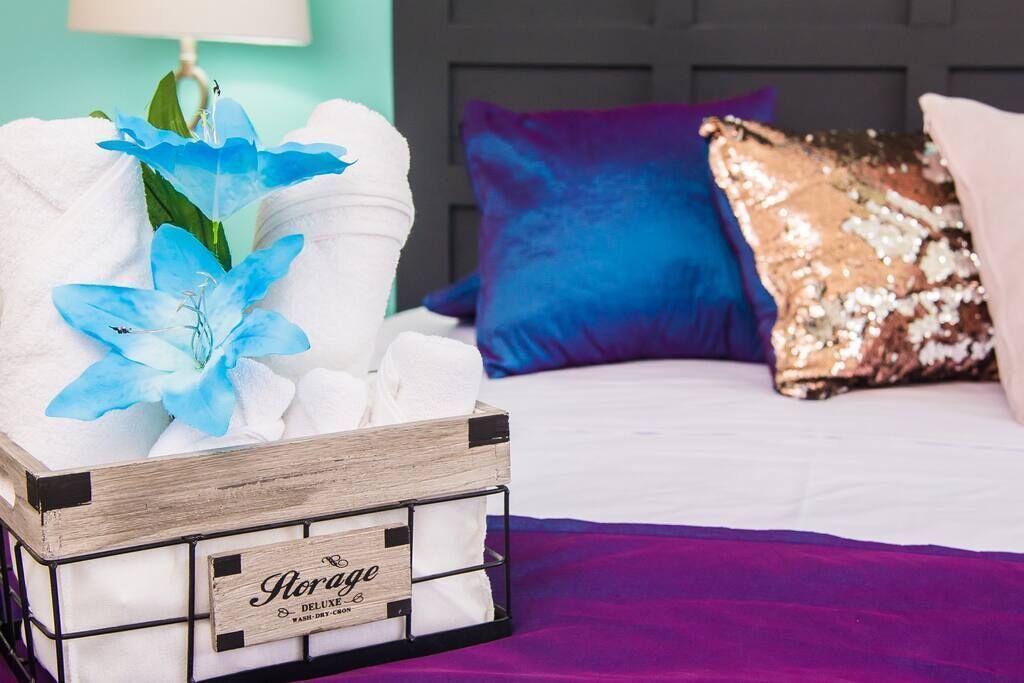 2 BD 2 BA CLS BEACH a/c wifi rftop pool gym beauty