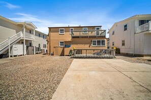 Exterior - Beach Getaway + Parking + 2 blocks to Beach! (Brigantine)