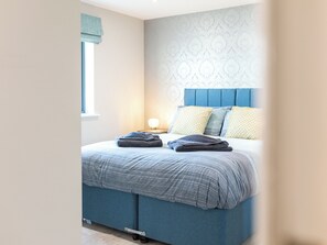 2 bedrooms, free WiFi, bed sheets - 2 bedroom accommodation in Newquay (Newquay)