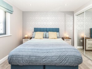 2 bedrooms, free WiFi, bed sheets - 2 bedroom accommodation in Newquay (Newquay)