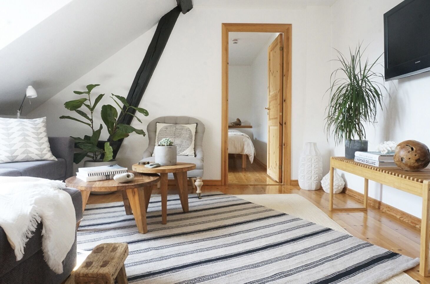 1 habitación y espacio para trabajar con laptop 