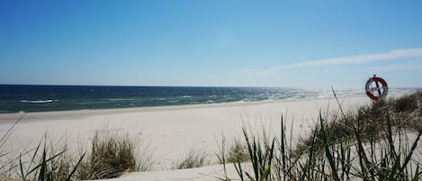 Am Strand, weiĂer Sandstrand