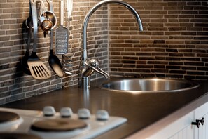 Suite No. 3 - Village View - 1 Bedroom | Private kitchen | Full-size fridge, microwave, oven, stovetop - Kåseberga Hideout (Loderup)