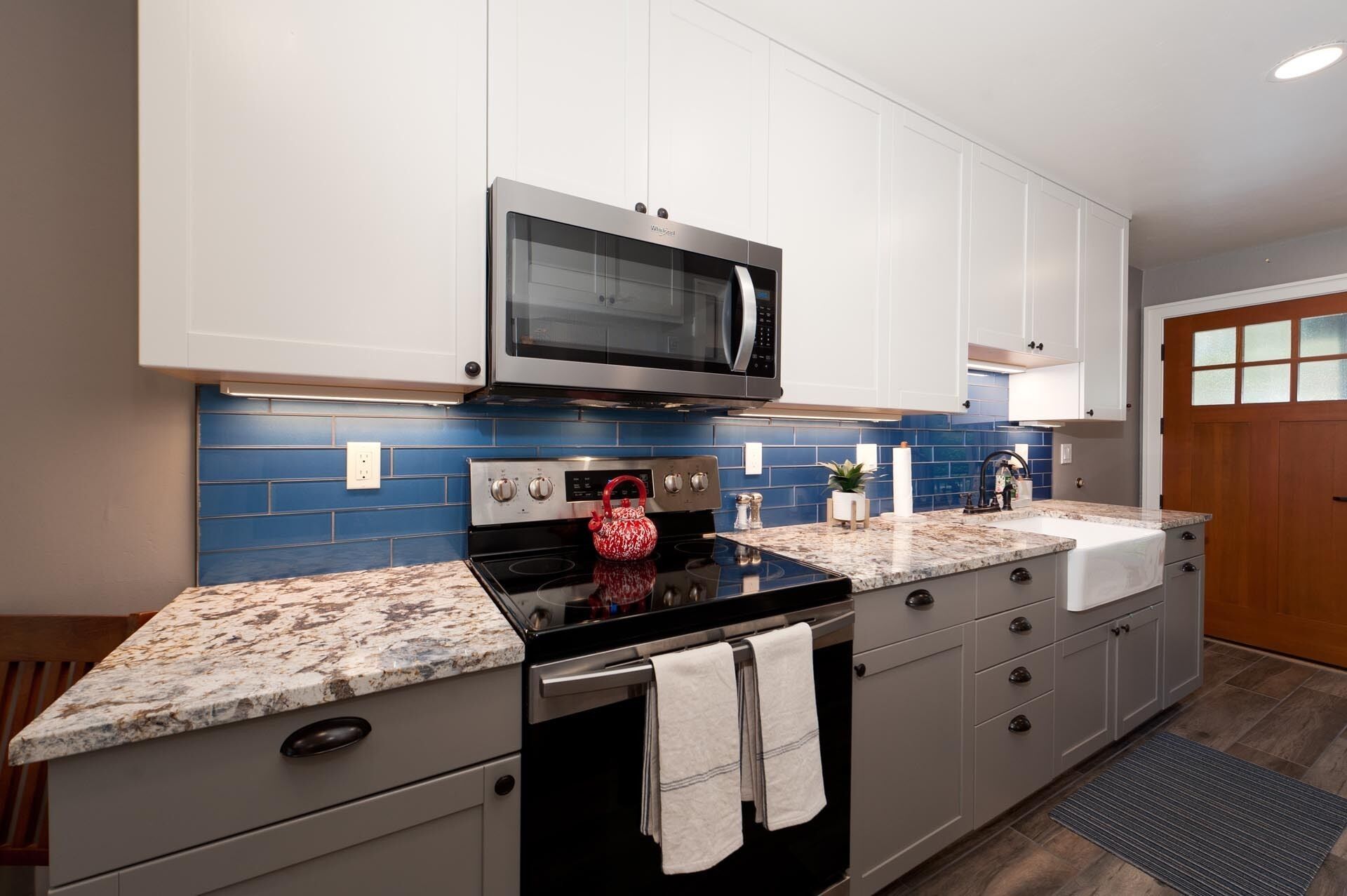 10 min to Ski - Private Deck - Golf - AC - Pool/Hot Tub - Tamarron #571