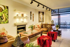 TV, fireplace, offices