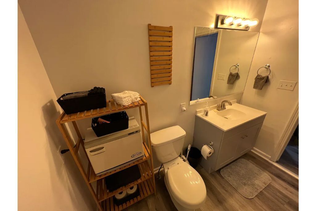 Cozy & Convenient 2BR House Perfect for Couples