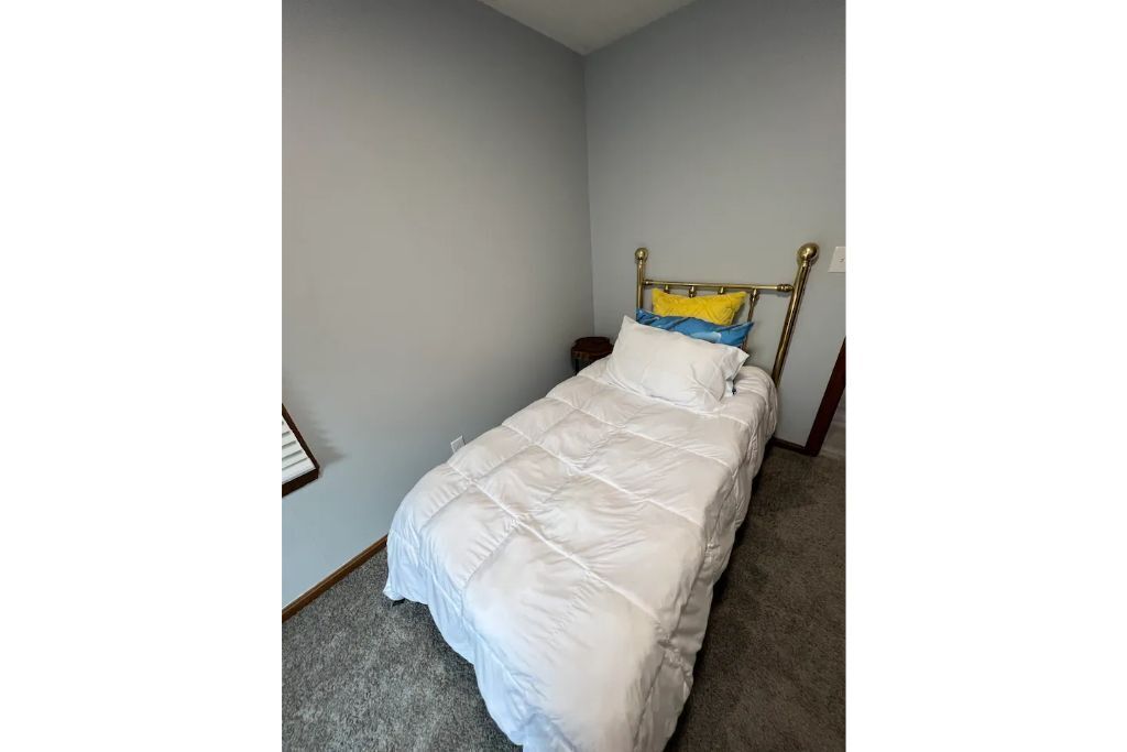 Cozy & Convenient 2BR House Perfect for Couples