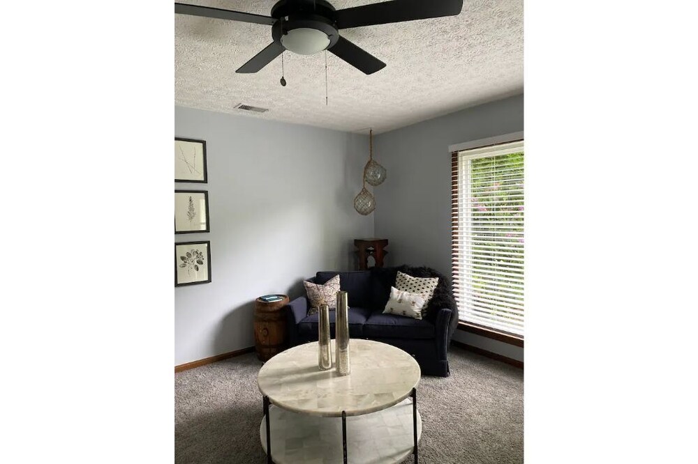Cozy & Convenient 2BR House Perfect for Couples