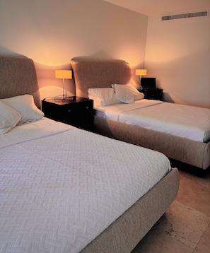 2 bedrooms, in-room safe, iron/ironing board, free WiFi