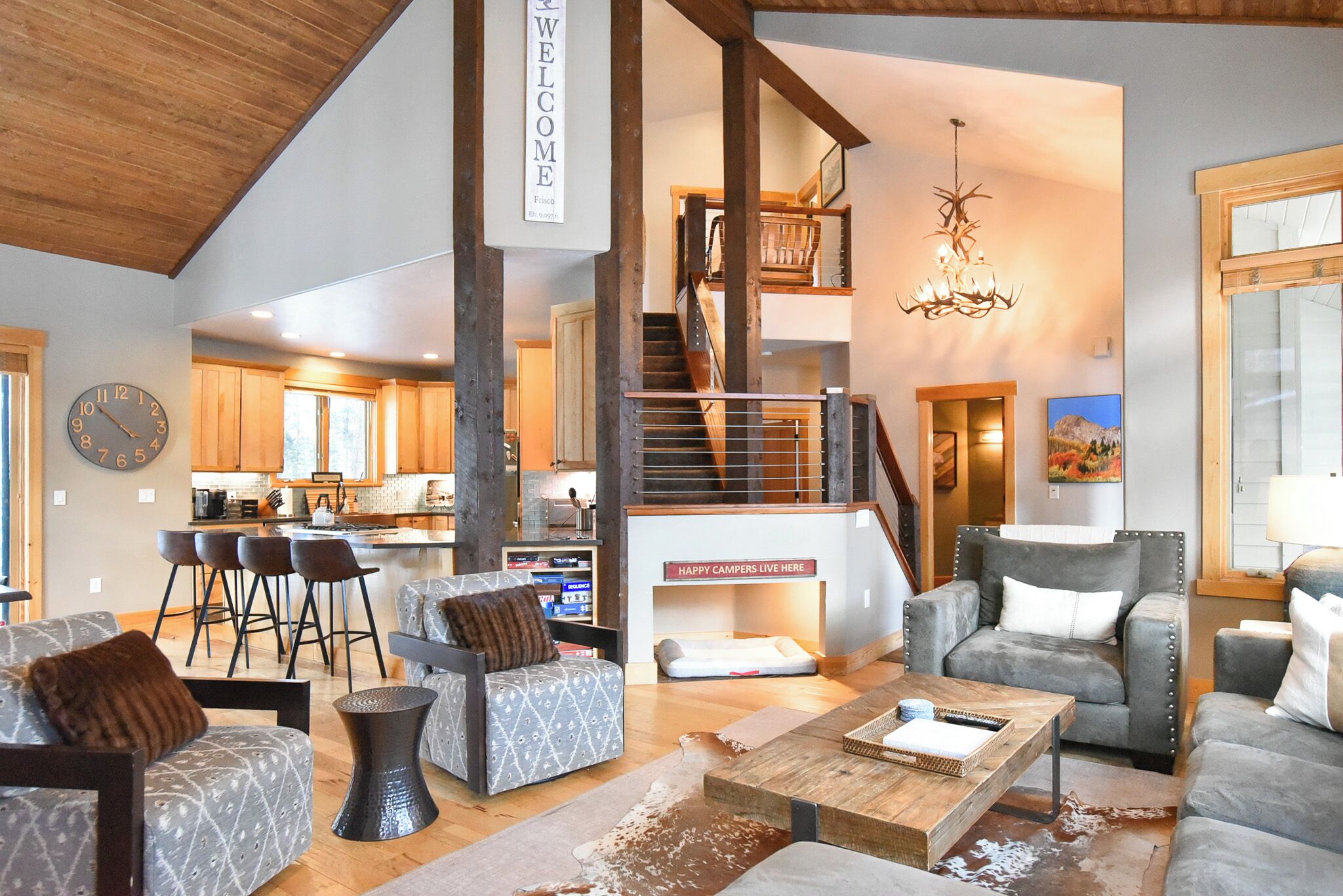 Télévision, cheminée