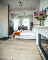 Deluxe Double Room | Frette Italian sheets, premium bedding, Select Comfort beds