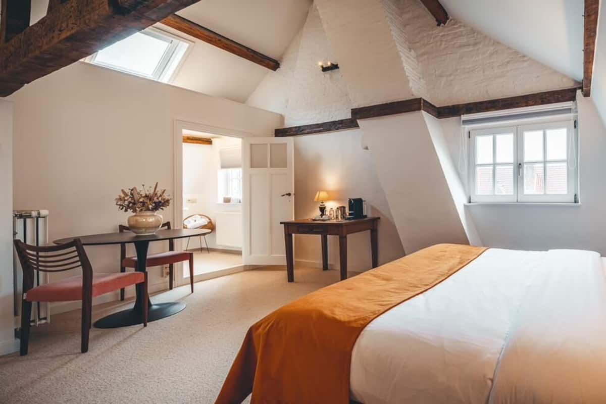 Deluxe Room, 2 Bedrooms, Canal View | 1 bedroom, Frette Italian sheets, premium bedding, Select Comfort beds