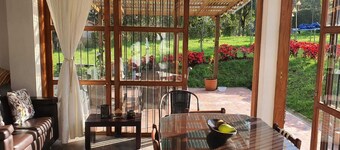 Acogedora Casa de Campo en Santa Elena