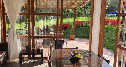 Acogedora Casa de Campo en Santa Elena