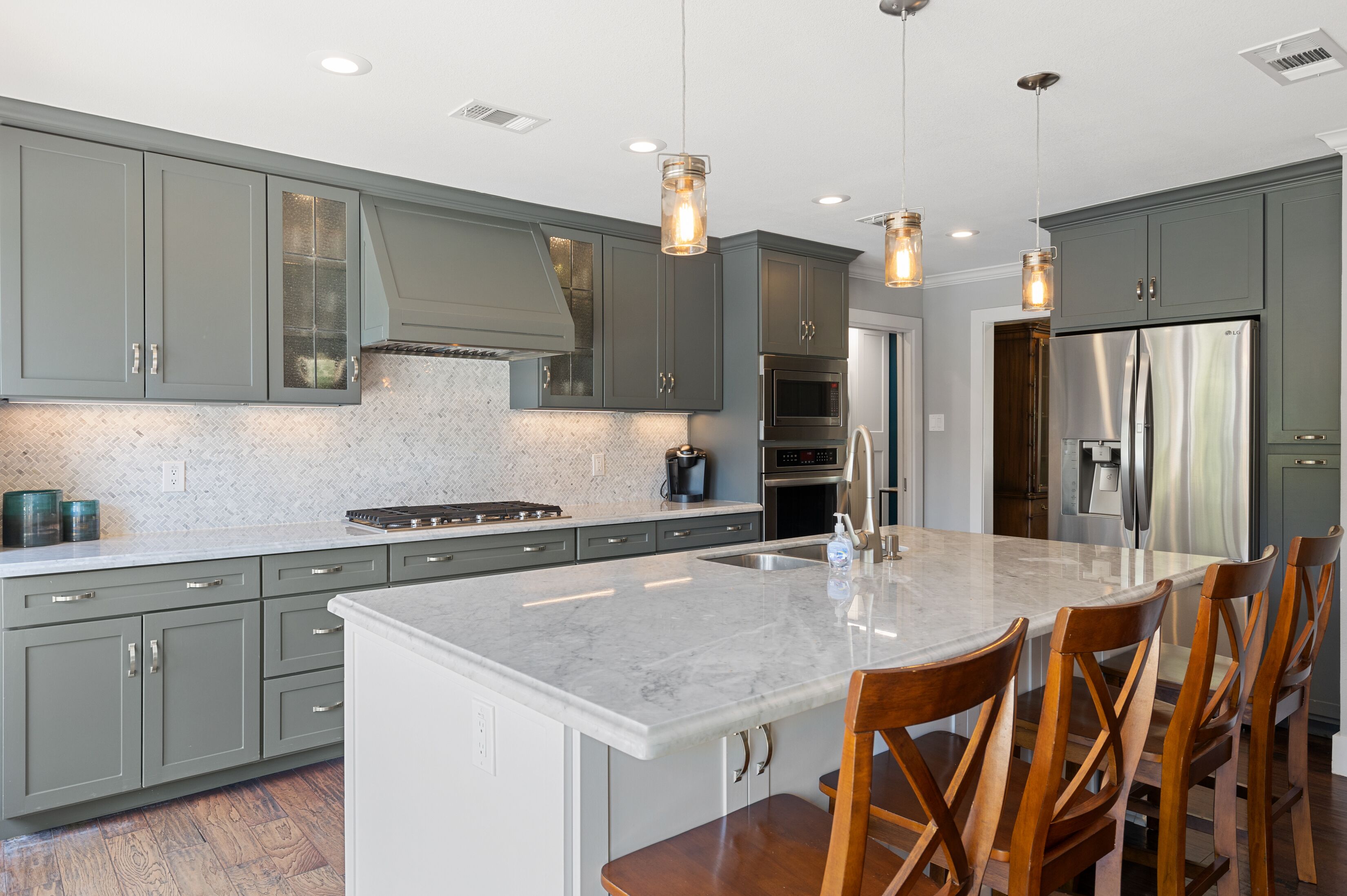 Beautiful Home / Private Pool & Outdoor Living!