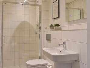Towels - 3 bedroom accommodation in Hackforth, Bedale (Hackforth, Bedale)