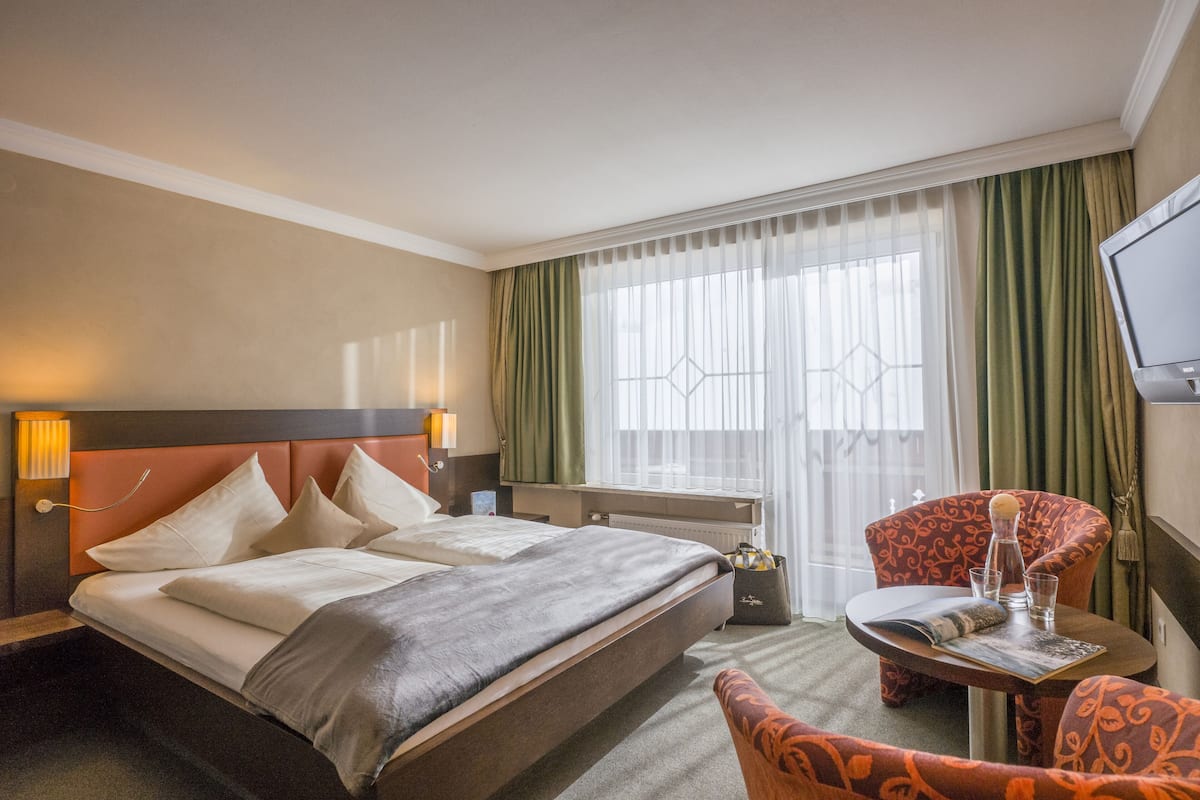 1 bedroom, soundproofing, free WiFi, bed sheets