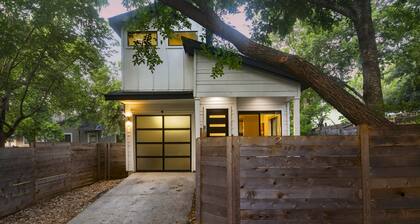 East Side Haven - Blocks from Local Food Legends