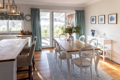 FOREST CORNER - 3 BEDROOM WEATHERBOARD, TRENTHAM