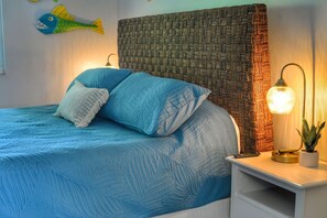 3 bedrooms, desk, iron/ironing board, travel cot