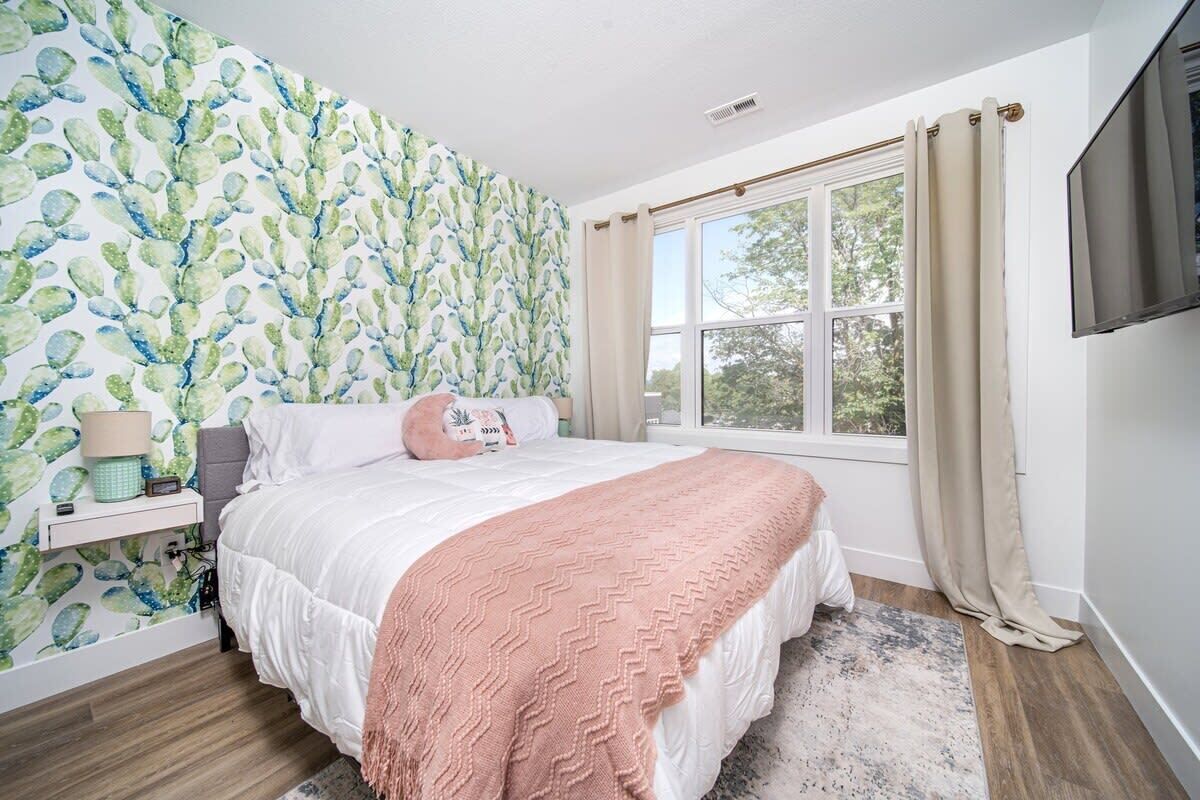 1 habitación, tabla de planchar con plancha, wifi y ropa de cama 