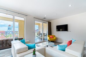 Apartment (2 Bedrooms) | Living area - Cove 203 (Noord)