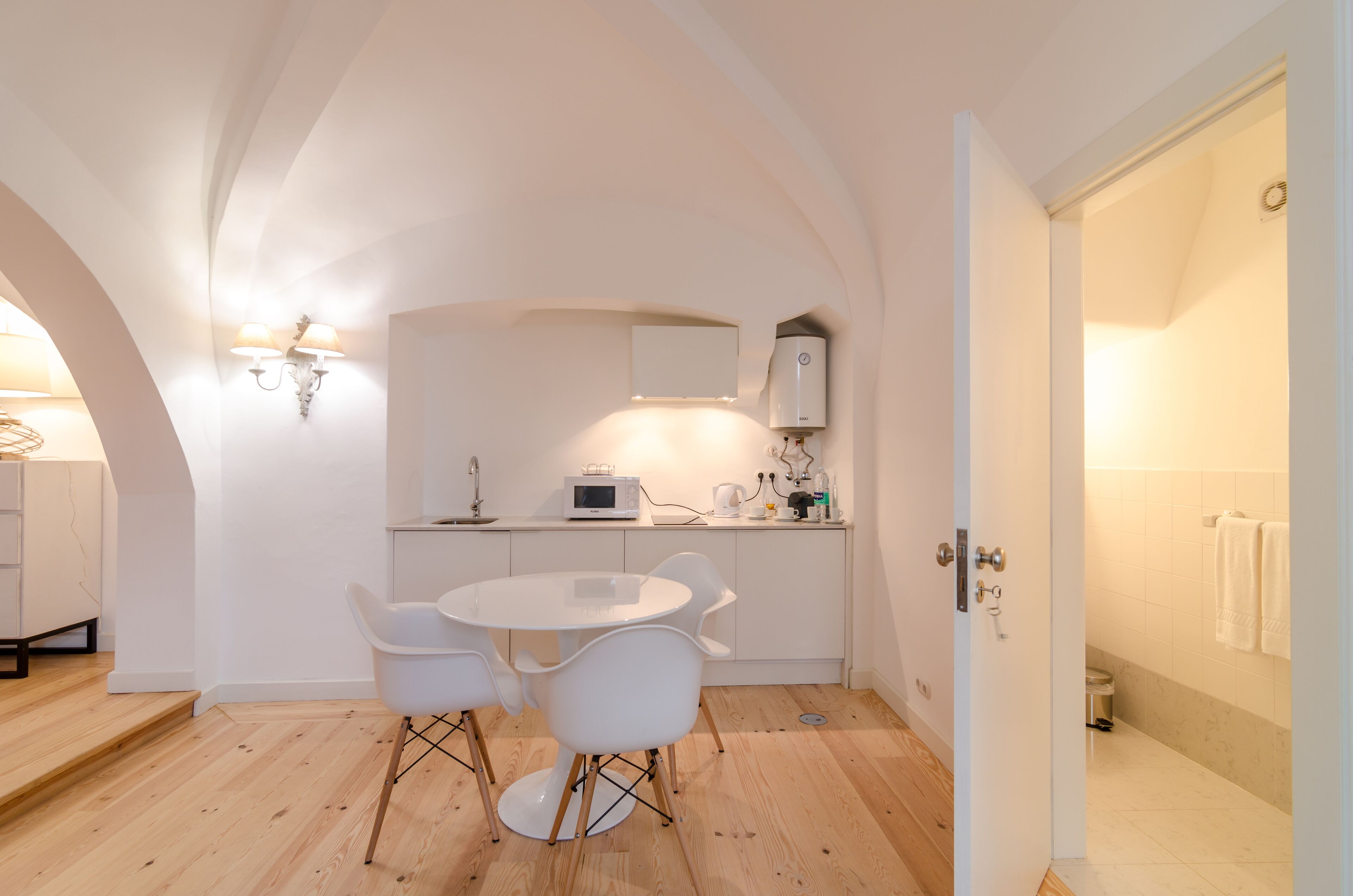 Studio | Private kitchen | Fridge, microwave, electric kettle, highchair