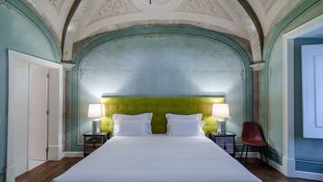 Superior-lejlighed | 1 soveværelse, pengeskab på værelset, individuelt design