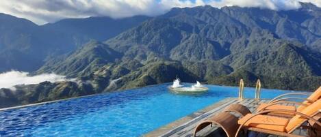 Alberca al aire libre