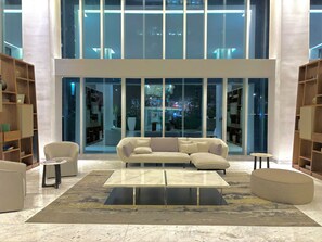 Interior - Park life Paradox Santa Fe (Mexico City)