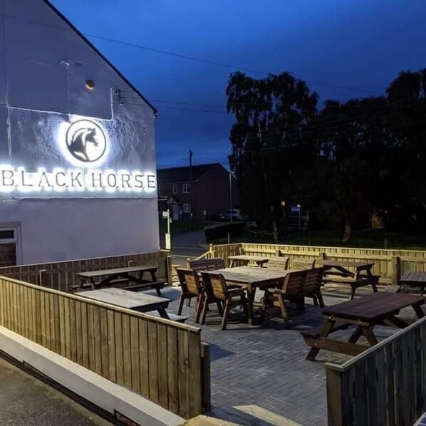 Terrace/patio - The Stables at The Black Horse (Crook)
