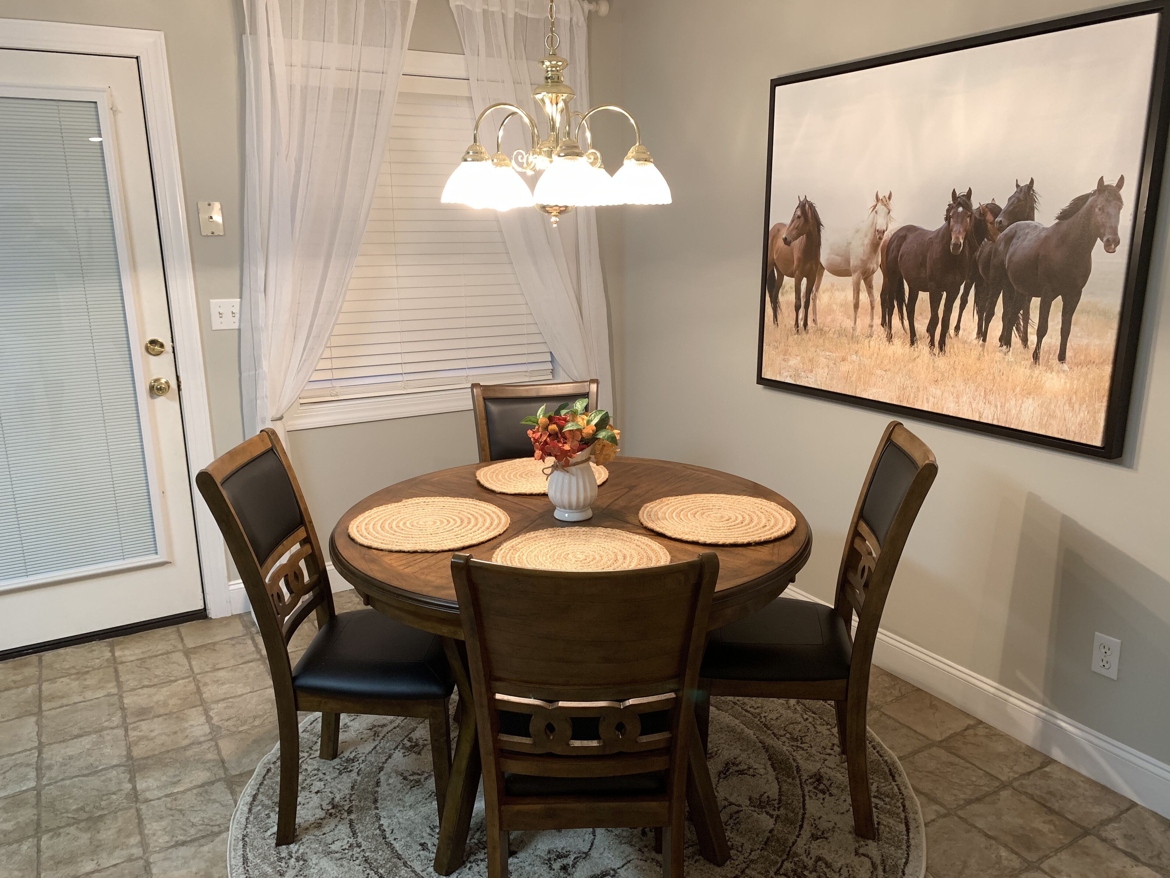 Condo with 1 minute walk to Walking Horse Celebration grounds