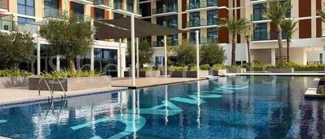 Outdoor pool, a heated pool