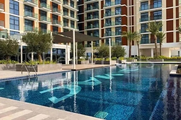 Outdoor pool, a heated pool