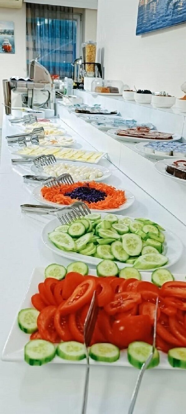 Desayuno buffet incluido todos los días