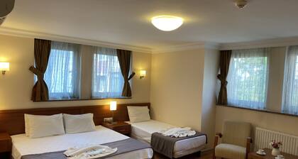 Triada Hotel Gayrettepe