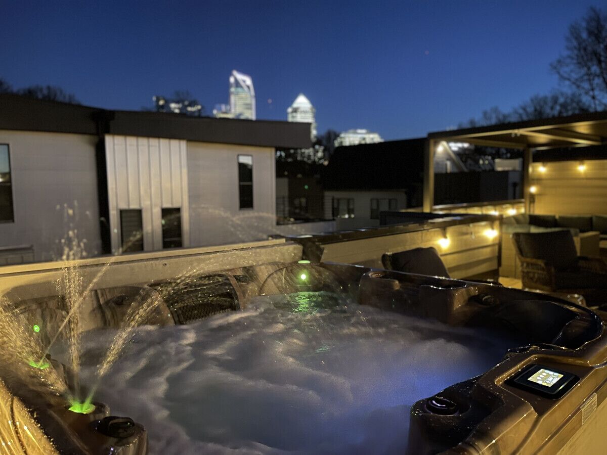 Outdoor spa tub