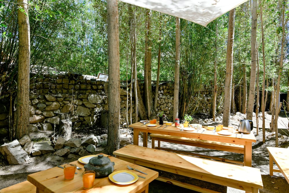 Raybo Hostel