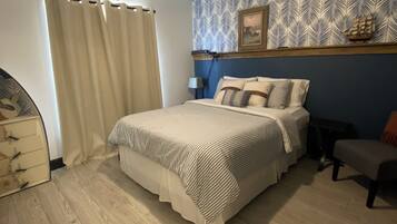 3 sovrum, skrivbord, strykjÀrn/strykbrÀda och resesÀng